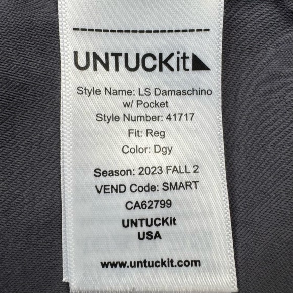 UNTUCKit Gray Long Sleeve Polo with Red Accent - Picture 6 of 7